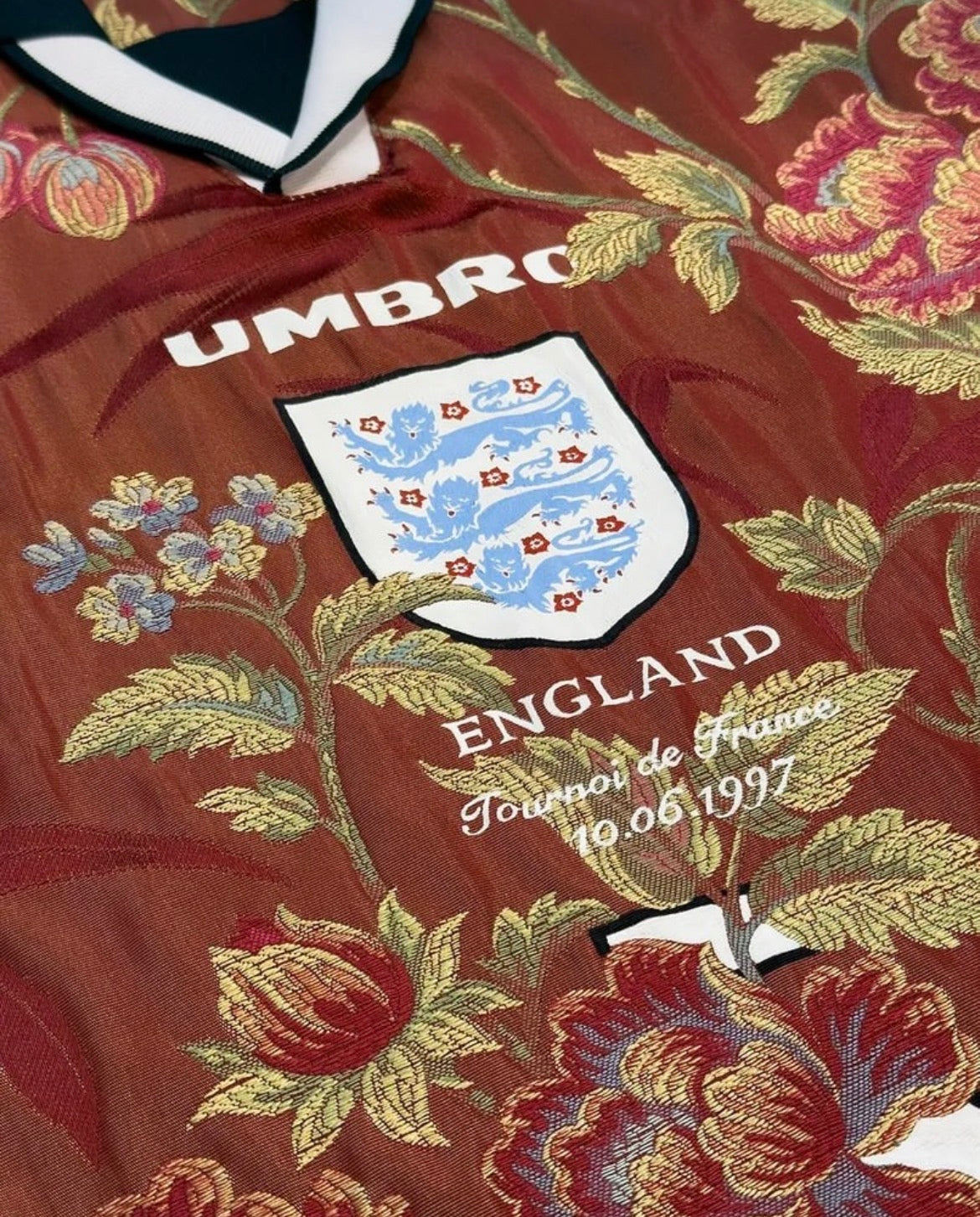 ENGLAND CLASSY E.